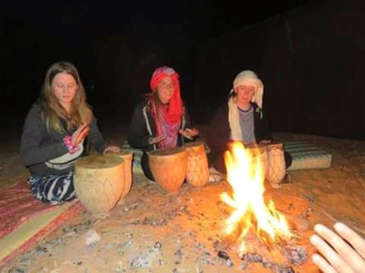 Отель Restcamp Ergchebbi Мерзуга Экстерьер фото