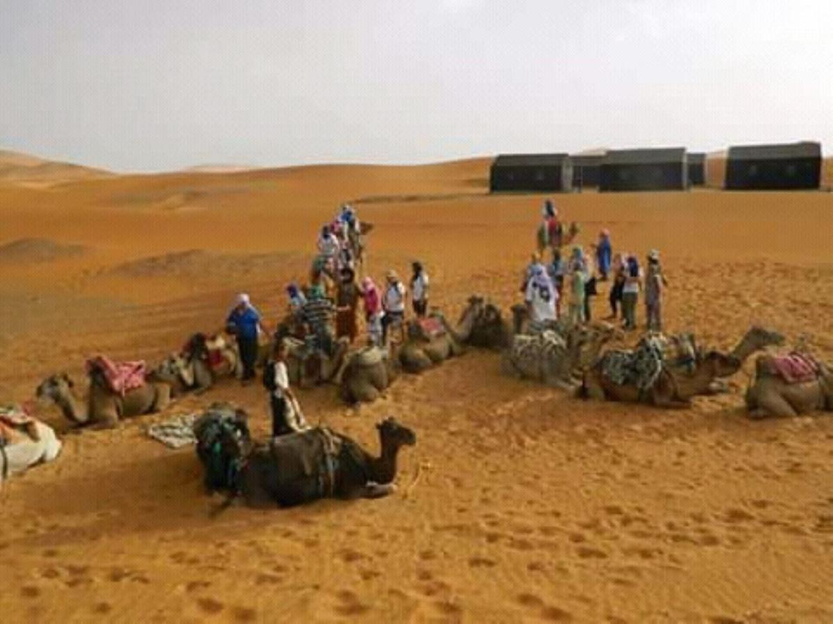 Отель Restcamp Ergchebbi Мерзуга Экстерьер фото