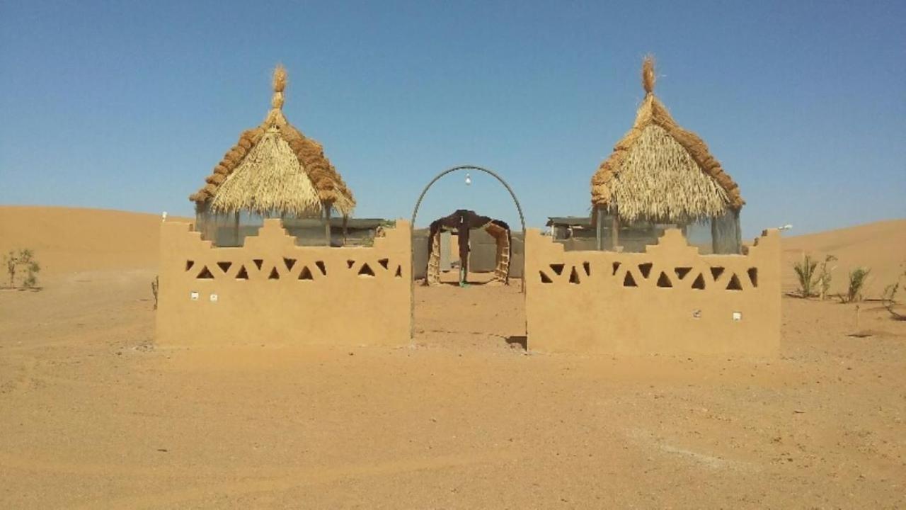 Отель Restcamp Ergchebbi Мерзуга Экстерьер фото