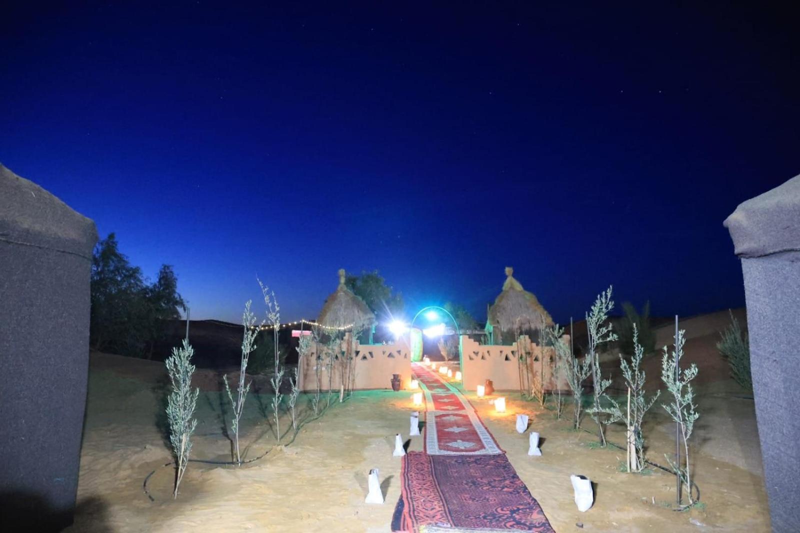 Отель Restcamp Ergchebbi Мерзуга Экстерьер фото