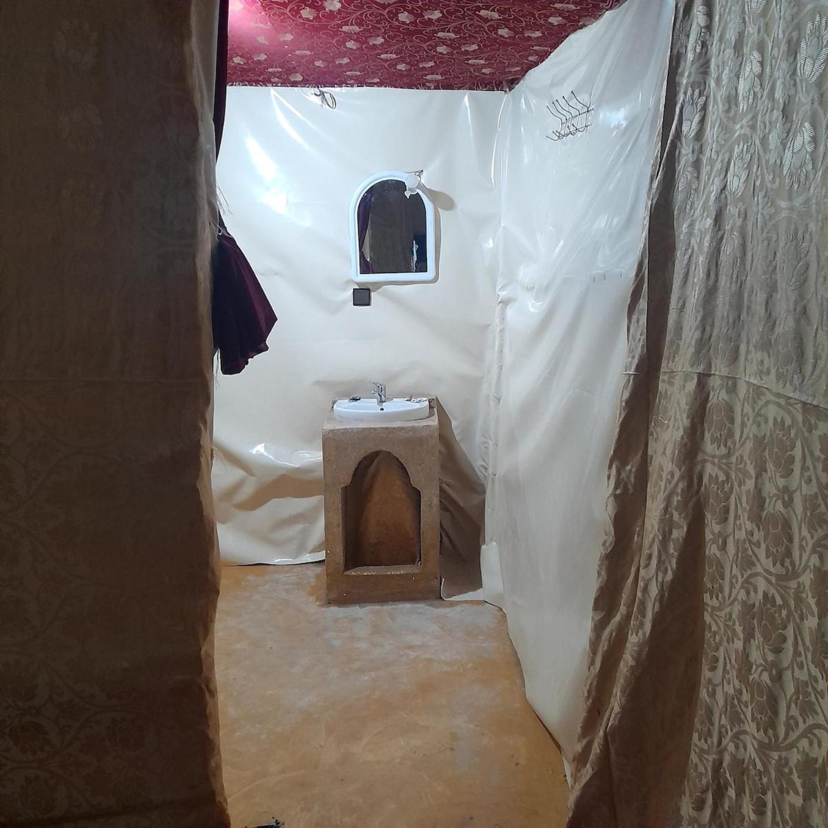 Отель Restcamp Ergchebbi Мерзуга Экстерьер фото