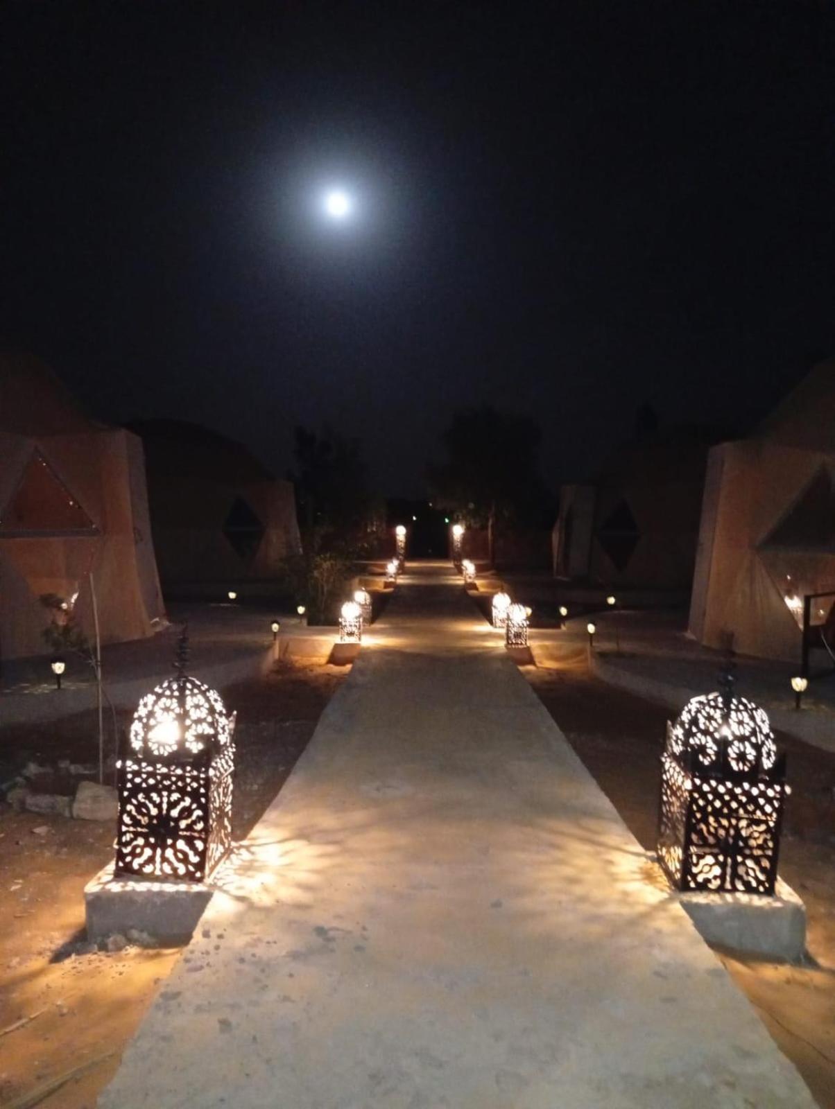Отель Restcamp Ergchebbi Мерзуга Экстерьер фото